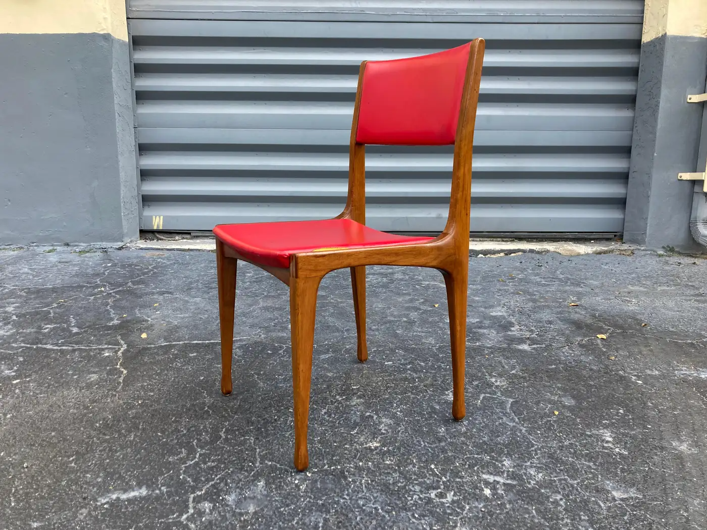 Set of 6 Chairs Designed by Carlo de Carli for Cassina Walnut